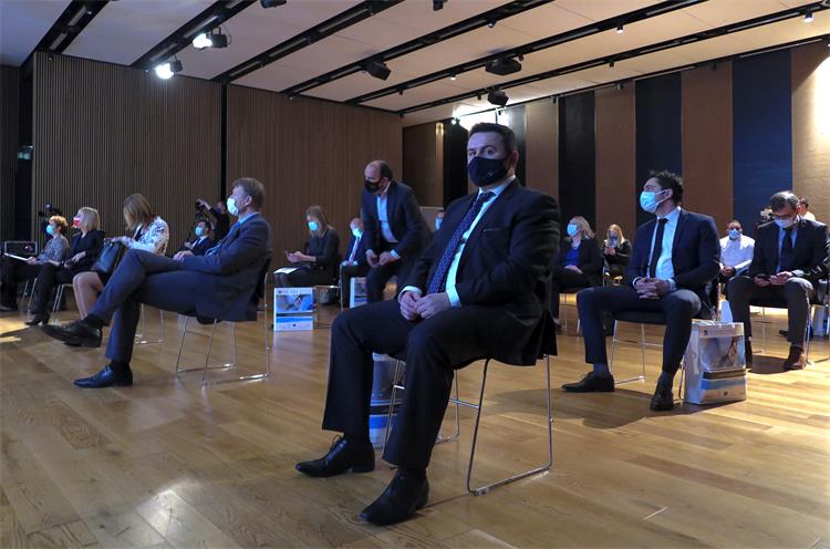 Slika /ARHIVA DOKUMENATA/Naslovna.JPG